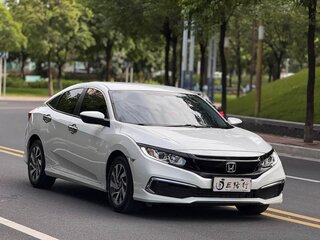 2021 Honda Civic X Рестайлинг, белый, 1200000 рублей, вид 1