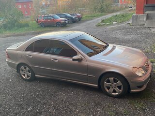 2005 Mercedes-Benz C-Класс 230 II (W203) Рестайлинг, серый, 450000 рублей, вид 4