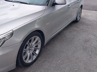 2009 BMW 5 серии 520d V (E60/E61) Рестайлинг, серый, 1500000 рублей, вид 3