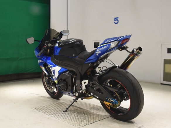 2016 Suzuki GSX-R 1000, синий, 1000000 рублей - вид 5