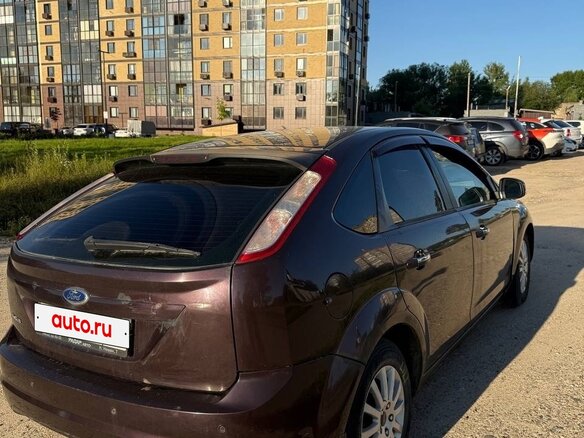 2010 Ford Focus II Рестайлинг, фиолетовый, 345000 рублей - вид 5