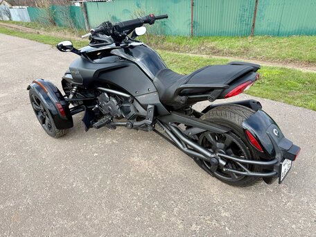2018 BRP Can-Am Spyder, чёрный, 1600000 рублей, вид 5