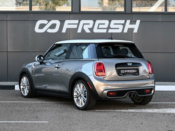 2016 Mini Hatch Cooper S III (F55/F56), серый, 1780000 рублей - вид 1