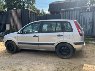 2008 Ford Fusion I Рестайлинг, серебристый, 280000 рублей, вид 4