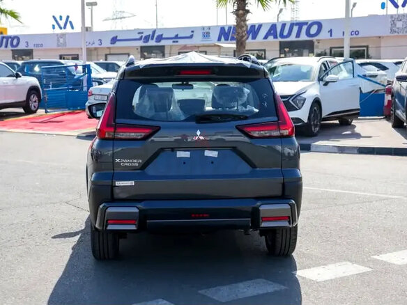 2025 Mitsubishi Xpander Cross I Рестайлинг, чёрный, 2480111 рублей - вид 3