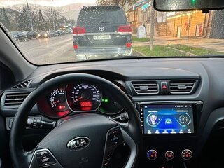2016 Kia Rio III Рестайлинг, серебристый, 960000 рублей, вид 4