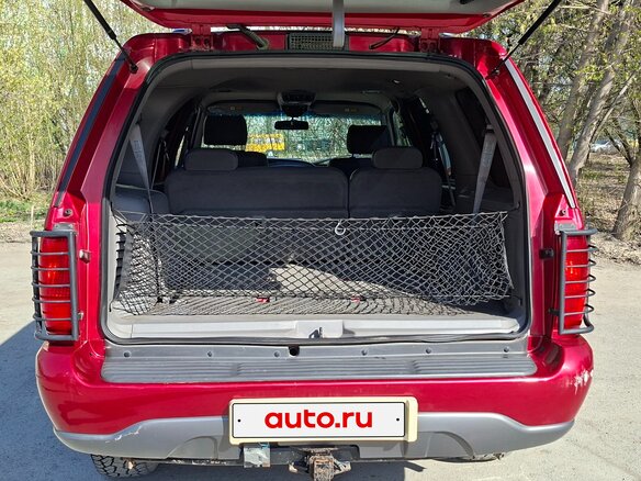 1997 Lincoln Navigator I, красный, 1000000 рублей - вид 14