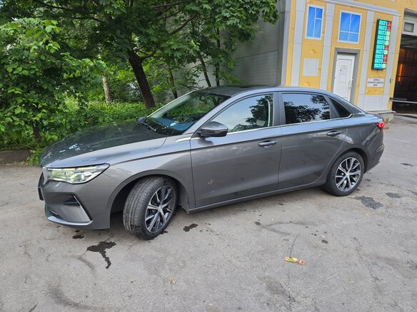 2023 Geely Emgrand II, серый, 1600000 рублей - вид 3