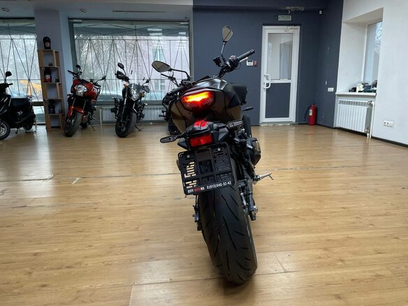 2024 Yamaha MT-09 (FZ-09), чёрный, 1290000 рублей - вид 3
