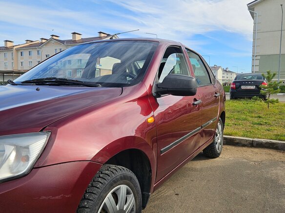 2013 Lada (ВАЗ) Granta I, красный, 320000 рублей - вид 1