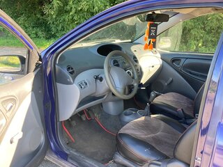 2000 Toyota Yaris I, синий, 230000 рублей, вид 5
