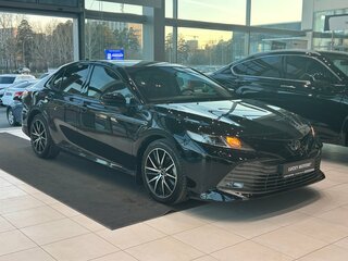 2018 Toyota Camry VIII (XV70), чёрный, 2295000 рублей, вид 3