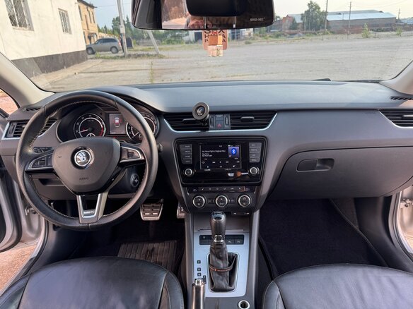 2013 Skoda Octavia III (A7), серебристый, 1290000 рублей - вид 15