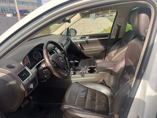 2015 Volkswagen Touareg II Рестайлинг, белый, 2549000 рублей, вид 5