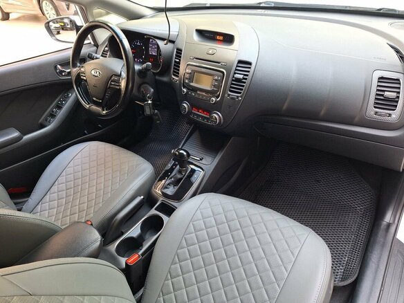 2019 Kia Cerato III Рестайлинг (Classic), белый, 1430000 рублей - вид 17