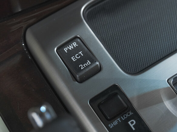 2013 Lexus LX 570 III Рестайлинг, чёрный, 4069000 рублей - вид 27
