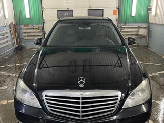2009 Mercedes-Benz S-Класс 350 V (W221) Рестайлинг, чёрный, 1530000 рублей, вид 3
