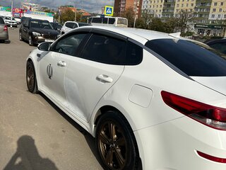 2019 Kia Optima IV Рестайлинг, белый, 930000 рублей, вид 5