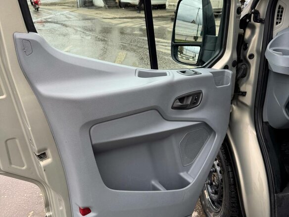 2014 Ford Transit, бежевый, 2100000 рублей - вид 6