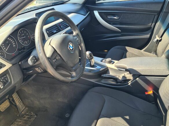 2018 BMW 3 серии 320i xDrive VI (F3x) Рестайлинг, серый, 1160000 рублей - вид 8