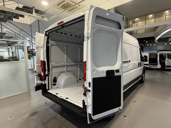 2025 Fiat Professional Ducato, белый - вид 11
