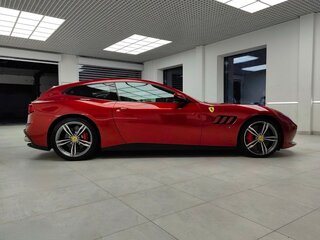2017 Ferrari GTC4Lusso T, красный, 15500000 рублей, вид 3