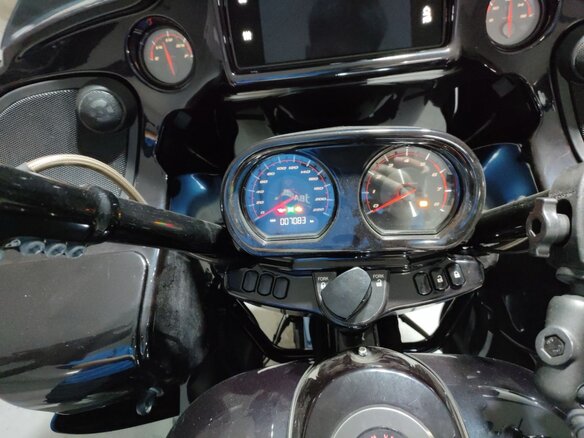 2019 Harley-Davidson CVO Road Glide, синий, 2266000 рублей - вид 5