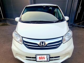 2012 Honda Freed I Рестайлинг, белый, 1245000 рублей, вид 3