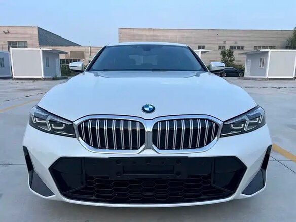 2023 BMW 3 серии Long 320Li VII (G2x) Рестайлинг, белый, 3100000 рублей - вид 2