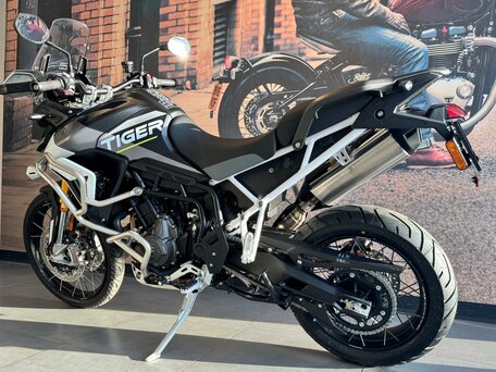 2024 Triumph Tiger 900, чёрный, 1850000 рублей, вид 5