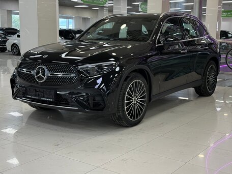2025 Mercedes-Benz GLC 300 II (X254), чёрный, 8690000 рублей, вид 3