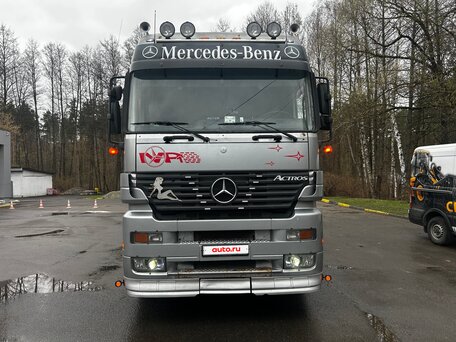 2000 Mercedes-Benz Actros, серый, 3500000 рублей, вид 1