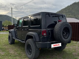 2017 Jeep Wrangler III (JK), серый, 2250000 рублей, вид 3