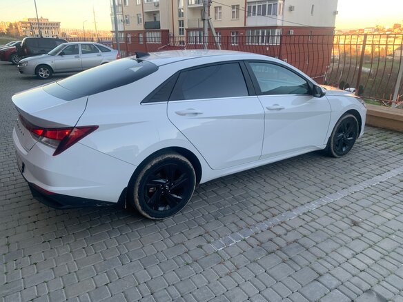 2021 Hyundai Elantra VII (CN7), белый, 2200000 рублей