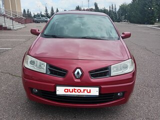 2008 Renault Megane II Рестайлинг, красный, 540000 рублей, вид 4