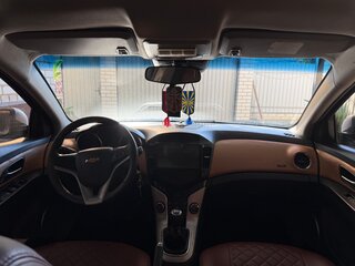 2012 Chevrolet Cruze I, серебристый, 700000 рублей, вид 5