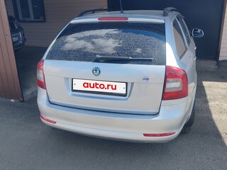 2011 Skoda Octavia II (A5) Рестайлинг, белый, 880000 рублей, вид 5