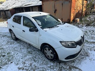 2016 Renault Logan II, белый, 360000 рублей, вид 2
