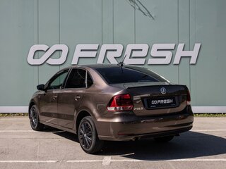 2017 Volkswagen Polo V Рестайлинг, коричневый, 1225000 рублей, вид 2