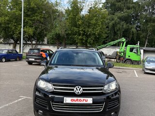 2013 Volkswagen Touareg II, чёрный, 2200000 рублей, вид 2