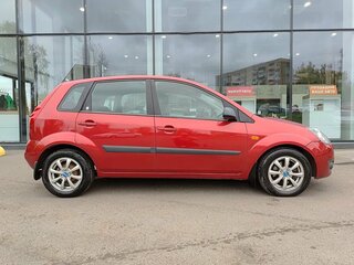 2008 Ford Fiesta Mk5, красный, 489000 рублей, вид 5