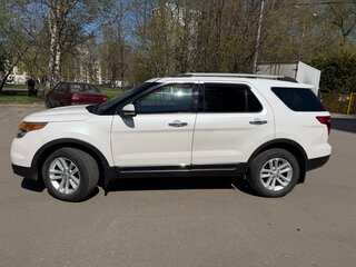 2012 Ford Explorer V, белый, 1990000 рублей, вид 3