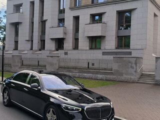 2021 Mercedes-Benz Maybach S-Класс 580 II (Z223), чёрный, 15500000 рублей, вид 2