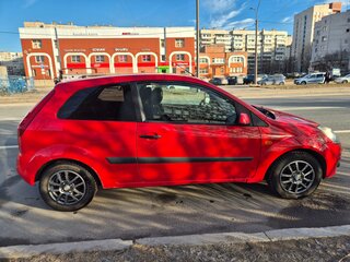 2008 Ford Fiesta Mk5, красный, 380000 рублей, вид 2
