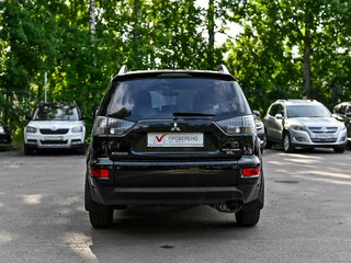 2009 Mitsubishi Outlander II Рестайлинг, чёрный, 705000 рублей, вид 4