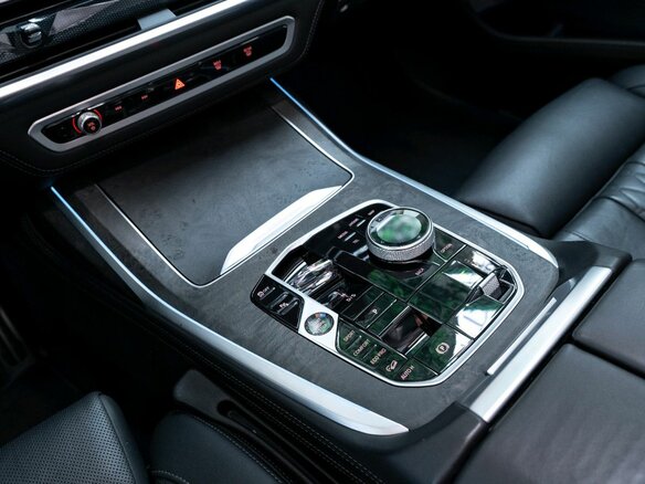 2022 BMW X7 40d I (G07) Рестайлинг, серый, 13100000 рублей - вид 26