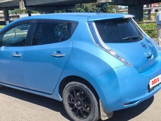 2014 Nissan Leaf (EM57) I (ZE0/AZE0), голубой, 1150000 рублей, вид 5