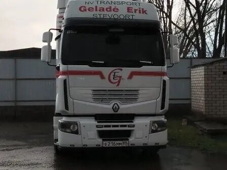 2009 Renault Premium, белый, 4000000 рублей, вид 3