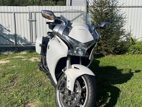2013 Honda VFR 1200, белый, 900000 рублей