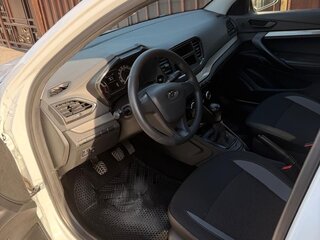 2024 Lada (ВАЗ) Vesta I Рестайлинг (NG), белый, 1080000 рублей, вид 3